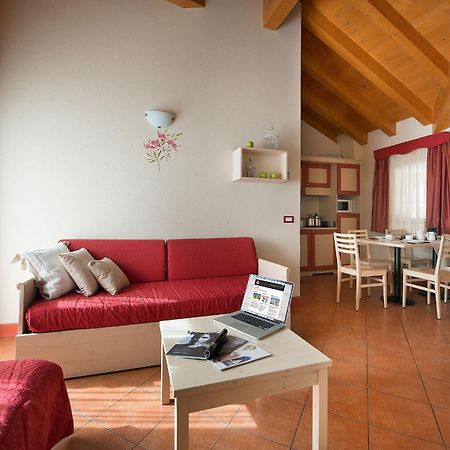 Residence Adamello Resort Ponte Di Legno Kamer foto