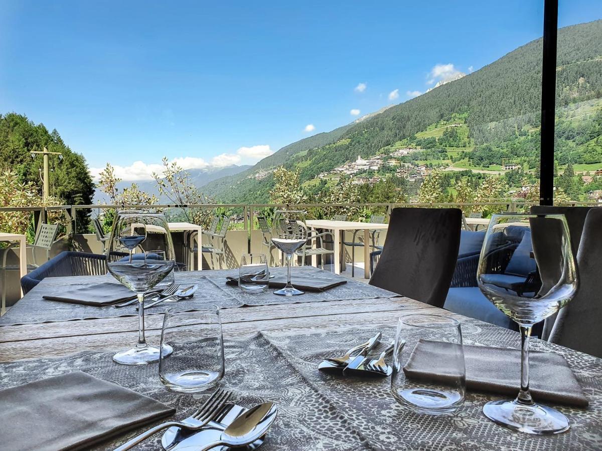 Residence Adamello Resort Ponte Di Legno Buitenkant foto