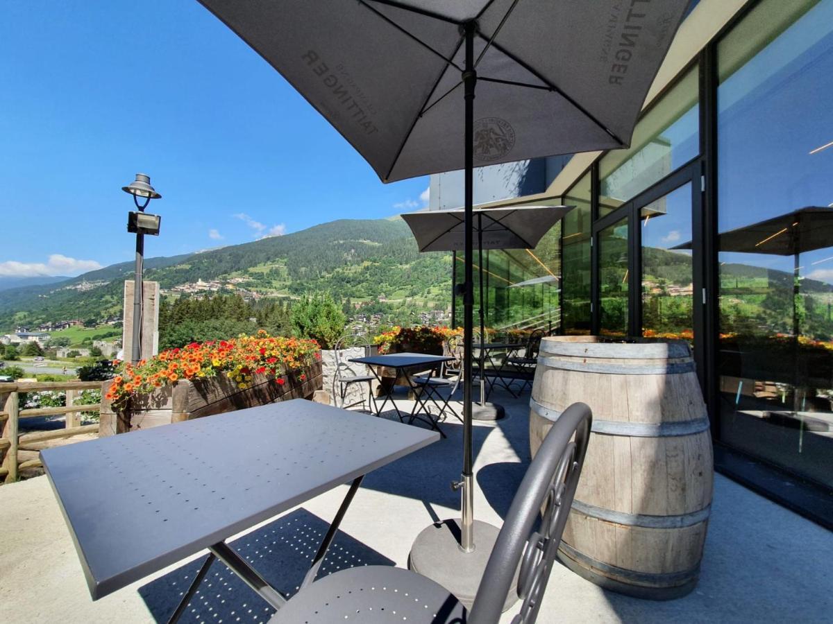 Residence Adamello Resort Ponte Di Legno Buitenkant foto