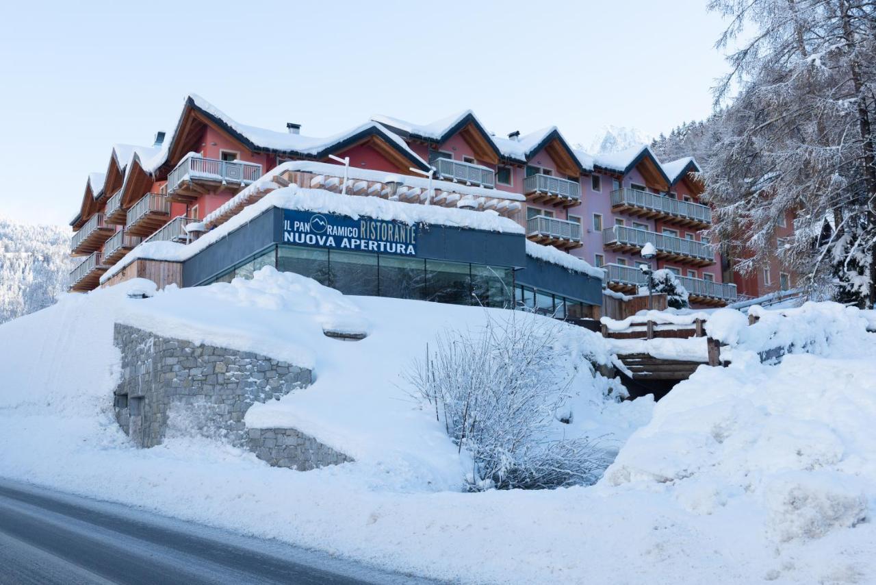 Residence Adamello Resort Ponte Di Legno Buitenkant foto