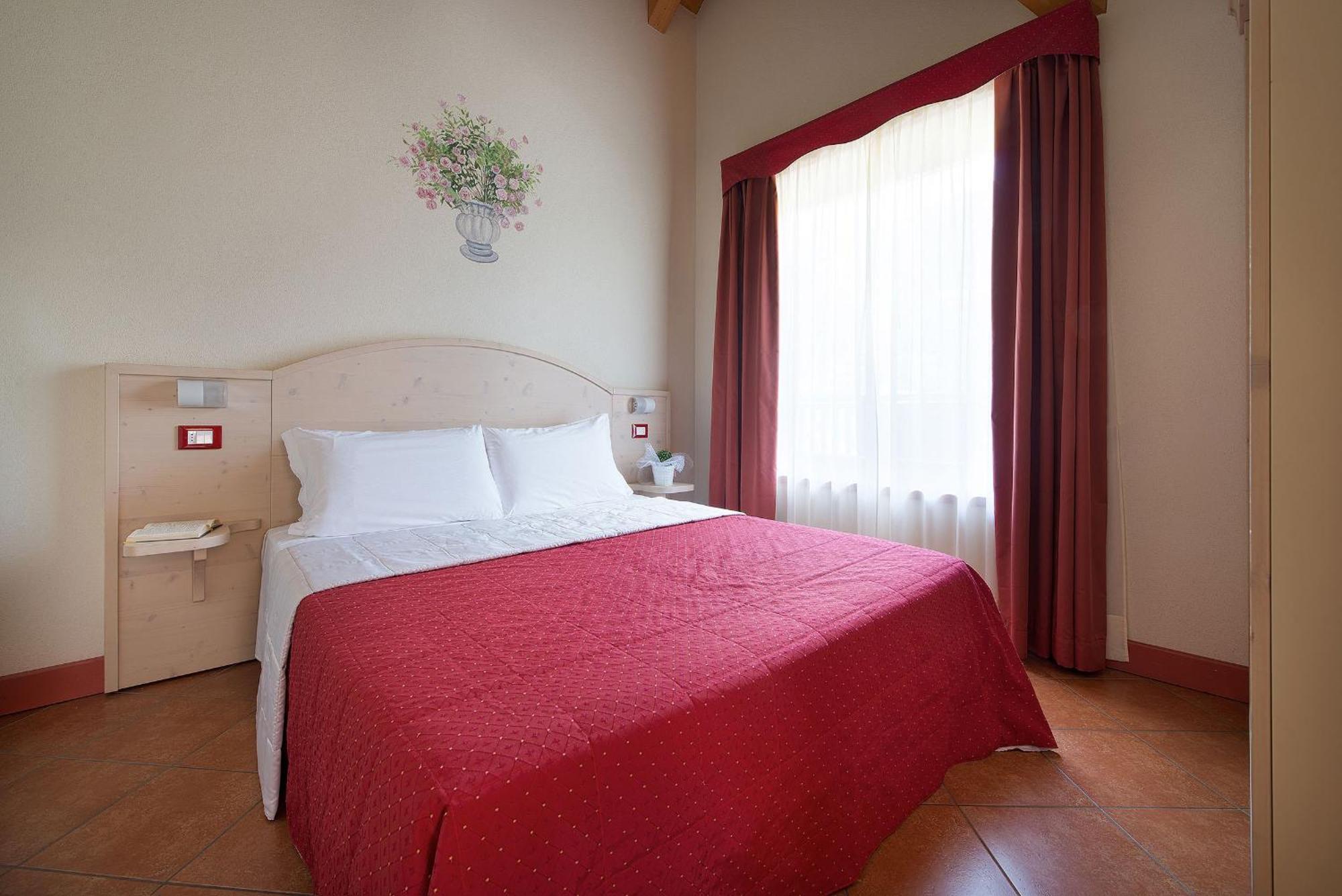 Residence Adamello Resort Ponte Di Legno Kamer foto